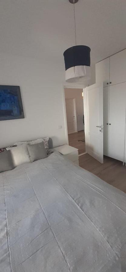 Apartament Central. Bloc Nou. Apartment Bacău Екстериор снимка