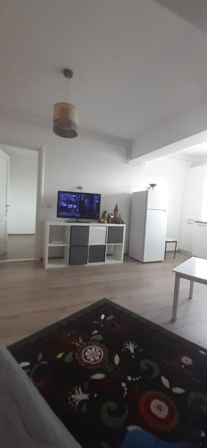 Apartament Central. Bloc Nou. Apartment Bacău Екстериор снимка