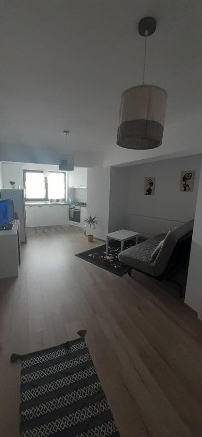 Apartament Central. Bloc Nou. Apartment Bacău Екстериор снимка